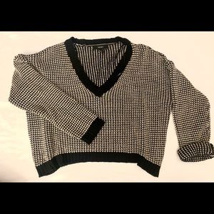 Forever 21| Black & White Knit Cropped Sweater